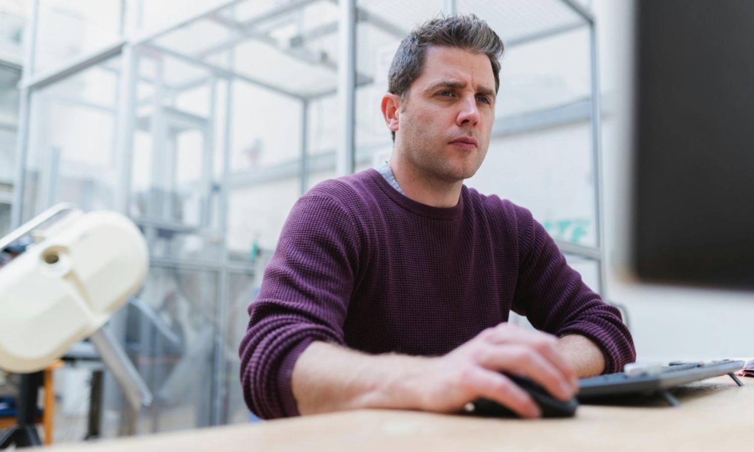 Detailansicht einer Finanzanalyse mit Grafiken und Kennzahlen